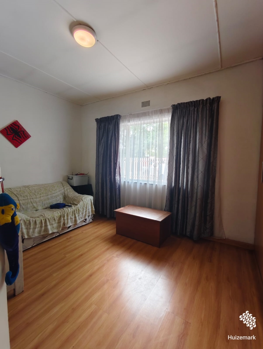 5 Bedroom Property for Sale in Sasolburg Ext 4 Free State